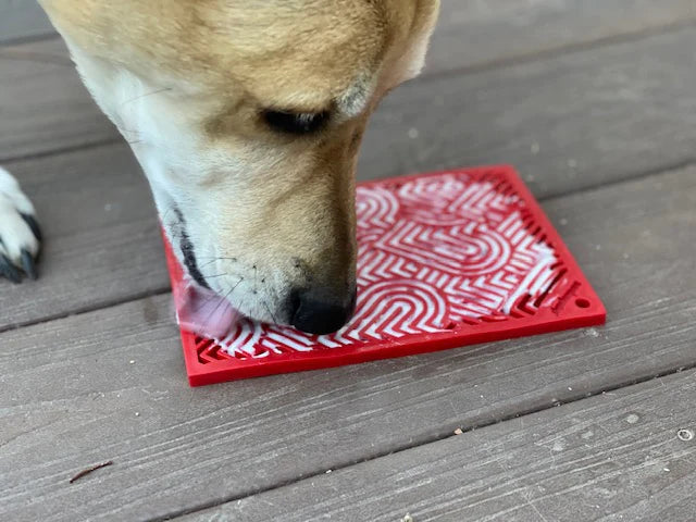 Heart Design "Love" Enrichment Lick Mat Dog & Cat